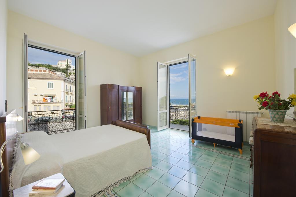 Palazzo Della Monica Apartman Vietri Szoba fotó