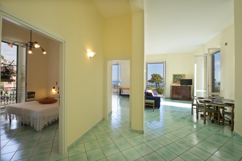 Palazzo Della Monica Apartman Vietri Szoba fotó