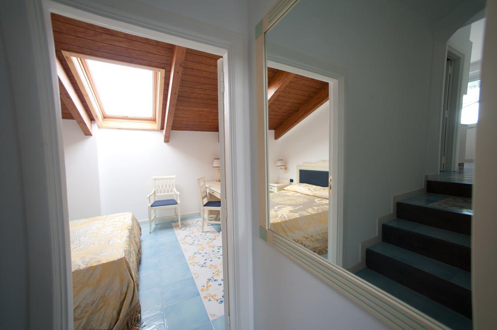 Palazzo Della Monica Apartman Vietri Szoba fotó